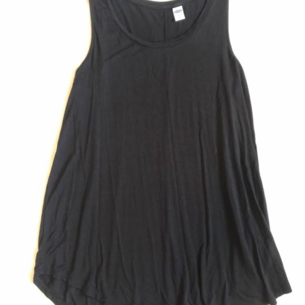 black tank top
